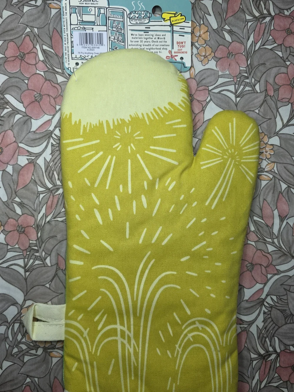 Blue Q Yellow-Green Oven Mitt with Playful Kitchen Artwork